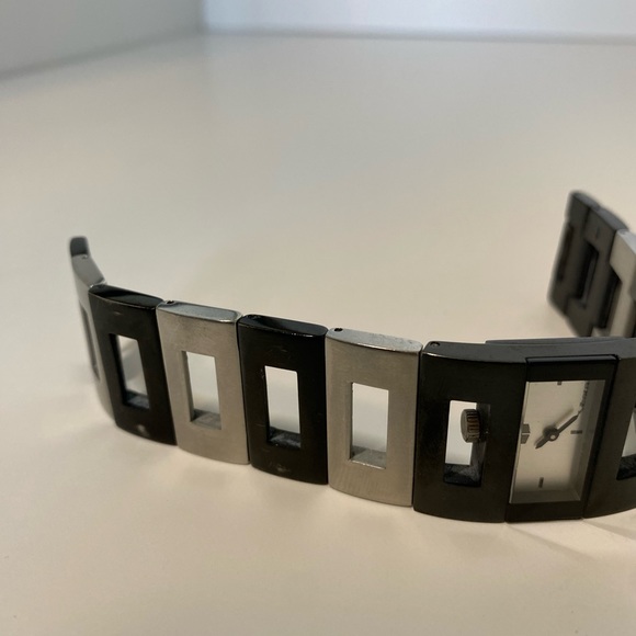 Vestal women’s watch - Picture 3 of 4